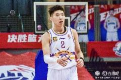 廖三宁状态低迷 8投1中仅得5分3板2助2断5次失误