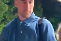 弗拉霍维奇：这个问题不该问我
