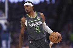 麦克丹尼尔斯西决表现不稳，场均13.2分4.6板命中率仅43.9%