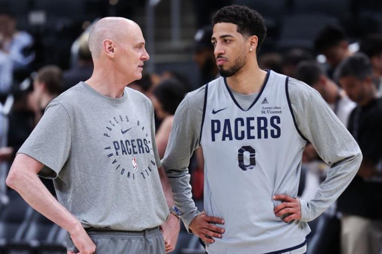 NBA总决赛G3：雷霆对阵步行者，谁将抢夺赛点关键战？