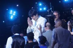 杨瀚森：首秀进球会是队里大哥喂我的饼吗？