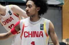 中国U19男篮细节处理不错，篮板球保护仍需提升