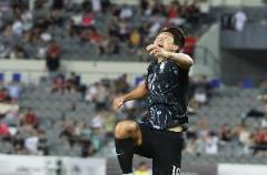 韩国前锋：首秀A级赛事进球感到非常开心，父子同入选国家队罕见