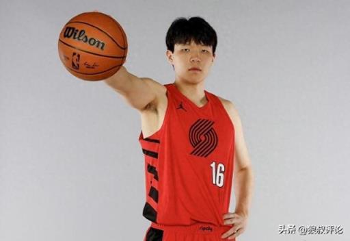 杨瀚森回国备战亚洲杯引争议 球迷质疑其即战力是否足够