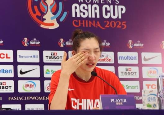 韩篮女将韩旭力挽狂澜，中国女篮险胜日本队逆转战局