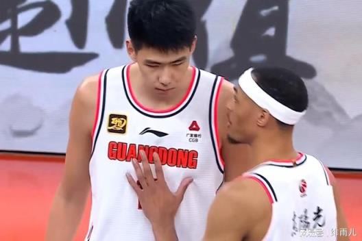 广东队或迎“空间型中锋”挤走徐昕，杜锋五号位布局引关注