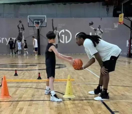 周鹏儿子天赋出众引关注 已拜师梅奥
