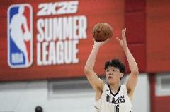 媒体人：这届亚洲杯让王俊杰更自信 杨瀚森曾凡博也能安心训练