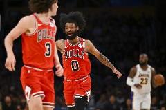 公牛近10战8胜2负 状态火热仅负于太阳和火箭