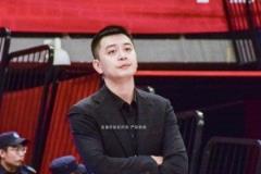 杨鸣：因伤病与外援调整球队逐步磨合走向最佳