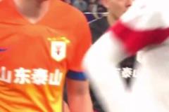 英雄相惜❗️颜骏凌这球是真给王大雷面子️