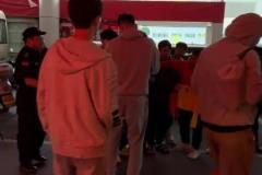 牛志明：训练时崔康熙跟黄政宇聊了很久，难道是国家队的那个球吗
