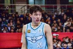 杨瀚森场均2.6次盖帽获CBA常规赛盖帽王称号