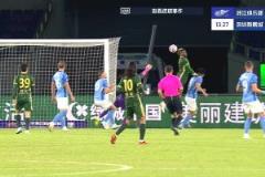 2场3球！赵石出击摘球未果，童磊助攻布彭扎破门 浙江1-0领先