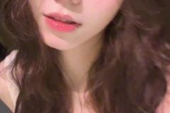 这竟然是梅州客家的女球迷确实有点广东风情的姿色呢~