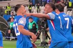 申花赛后，斯卢茨基:今天中场休息时我没骂人