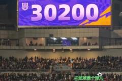 创泰达足球场创上座纪录！京津德比共有30200人现场观战