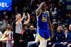追梦失误频频 粗心犯规毁心态 全场2分3板4助5错5犯