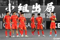 黄健翔点评国少队：战术素养模糊 传球基本功缺失
