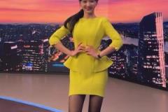 大家不光是来看足球的！韩国Sport TV女主持人气质优雅笑容纯真