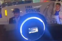 街头出现东契奇主题汽车 大家觉得如何？