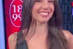 又有新人！？AC米兰美女主持这中文听着挺舒服呀~
