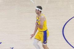 里夫斯成为最强三当家 本赛季场均20.2分4.5板5.8助命中率46%