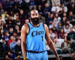 哈登上半场19分钟11中5砍下13分3篮板5助攻引发热议