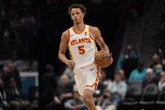 丹尼尔斯总抢断数领先第二名SGA达98次 创NBA历史新纪录