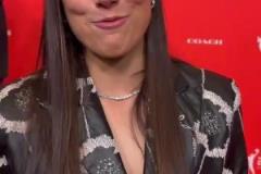 少爷真全能啊！威少还帮WNBA新秀妹子们设计今晚的服装