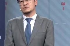 杨毅谈勇士胜灰熊：第四节所有哨对主队不利 放CBA赛后别走了