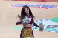 浙江队版陈妍希，换成黑长直感觉更甜美了