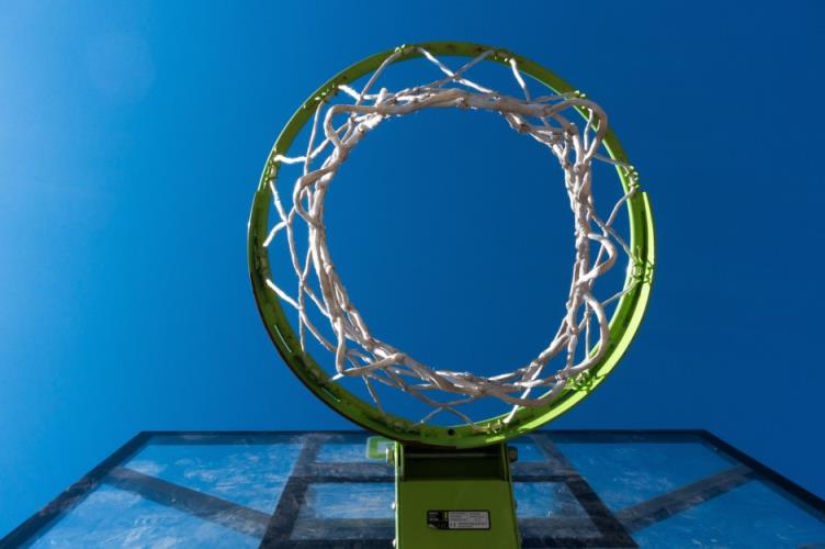 杨瀚森回应NBA参选：先打好季后赛，赛季结束后再与经纪公司协商