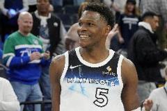 森林狼今日胜湖人22分，延续强势势头横扫太阳4-0