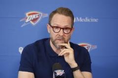 夏普：普雷斯蒂真正理解选秀艺术 他选的杜威登全进75大并获MVP