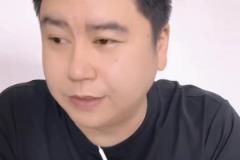 今日库明加顶替巴特勒首发！巴特勒在场边会想些什么呢