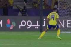 胜利4-0锁定胜局！杜兰禁区内补射破门梅开二度！