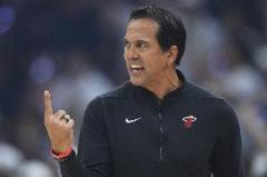 实力差距明显！NBA东西部第八球队全被横扫出局 雷霆与骑士轻松晋级