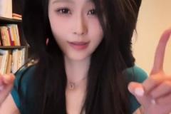 女主播辰辰妆前妆后对比，明明素颜好看很多