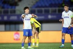 黄健翔：泰山队问题在于体系是否健全 谢文能被按替补席是否浪费？