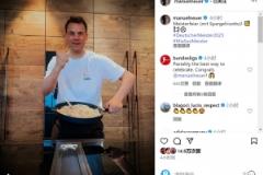 诺伊尔社交媒体晒芦笋烩饭照：庆祝冠军时刻