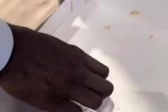 奥尼尔搞笑视频：让我心碎一整天的一件事 谁能再给我一个甜甜圈