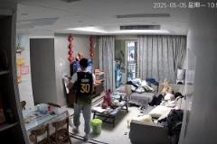 惟妙惟肖！莱万模仿瓜迪奥拉指挥时张牙舞爪！
