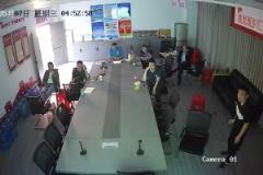 掩面哭泣！一群老男孩球迷见证国米史诗晋级