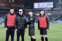 方镜淇社媒致谢俱乐部，鼓励炳良图瓦、德黑亚、皮克福然加油！