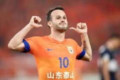 卡扎伊什维利：这几个进球都很出色，关键还是赢下三分