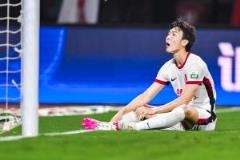 元敏诚因足底不适被换下，硬伤影响后续比赛？