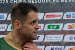 弗兰克：遗憾输球，球队需加强抗压能力
