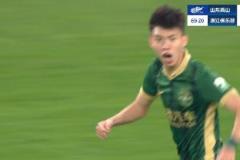 18岁王钰栋双响8球领跑射手榜！