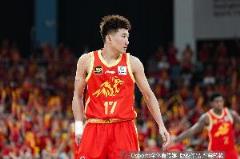 孙铭徽半场表现低迷 正负值-18居全队之首